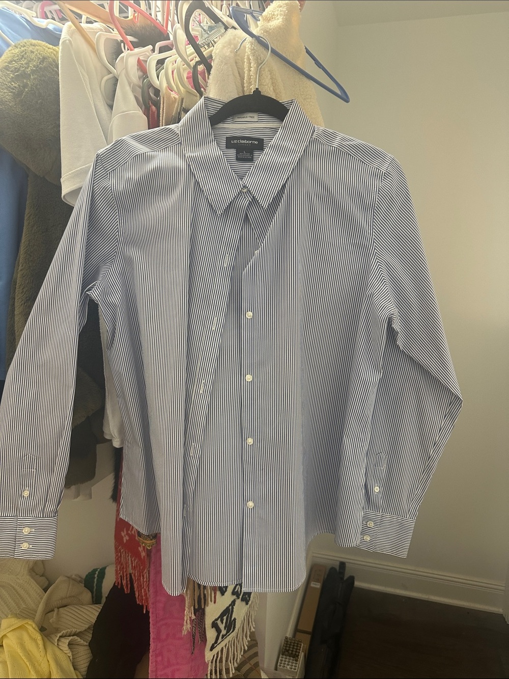 Liz Claiborne White and Blue Thin-Stripe Dress Shirt